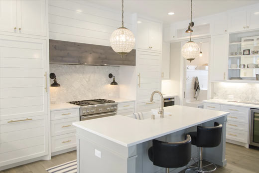 Modern Kitchen in Parc-Extension - TBL Construction Modern Kitchen in Parc-Extension - TBL Construction